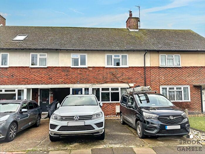 3 Bedroom House For Sale In Avard Crescent Eastbourne, BN20