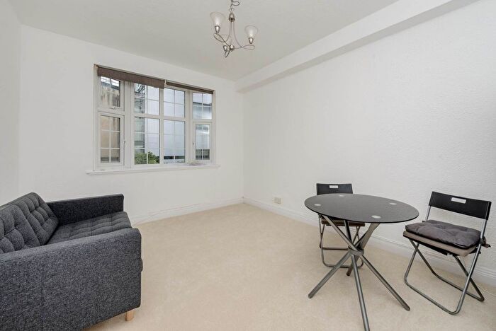 1 Bedroom Flat To Rent In Lancaster Road, London, W11