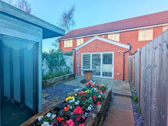 3 Bedroom Terraced House To Rent In High Street, Bottesford, NG13