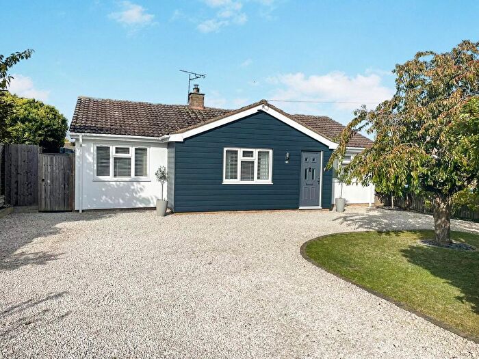 3 Bedroom Detached Bungalow For Sale In College Road, Hockwold, IP26