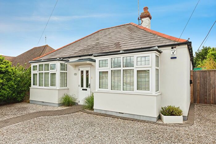 2 Bedroom Bungalow For Sale In Grimshill Road, Whitstable, CT5
