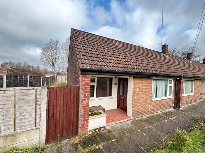 1 Bedroom Semi Detached Bungalow To Rent In Turnbull Avenue, Prestwich, Manchester, M25