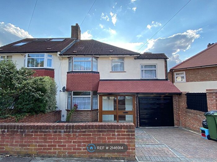 4 Bedroom Semi-Detached House To Rent In Berryhill, London, SE9