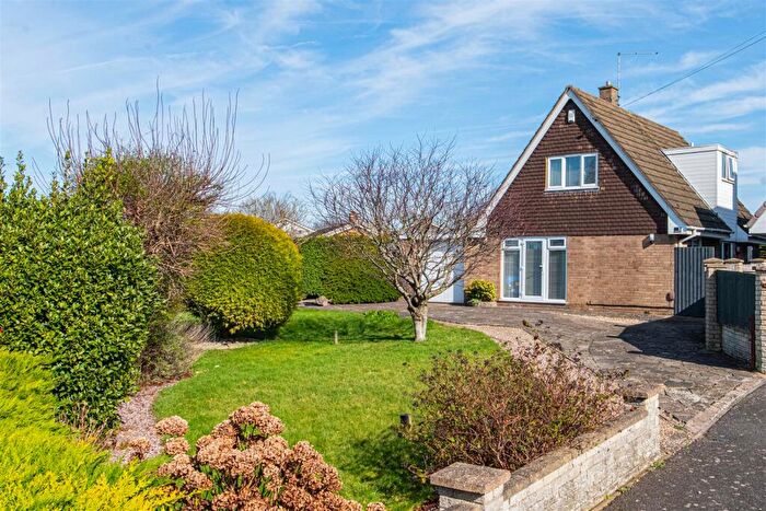 2 Bedroom Detached House For Sale In Lynwood Close, Kettering, NN16