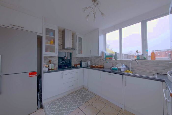 3 Bedroom Terraced House To Rent In Humber Way, Langley, SL3