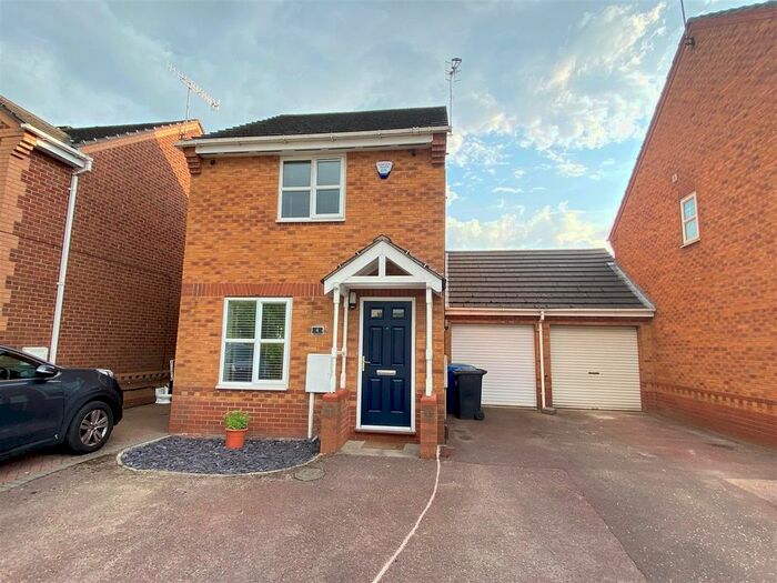 2 Bedroom Detached House To Rent In Old House Road, Newbold, Chesterfield, S40