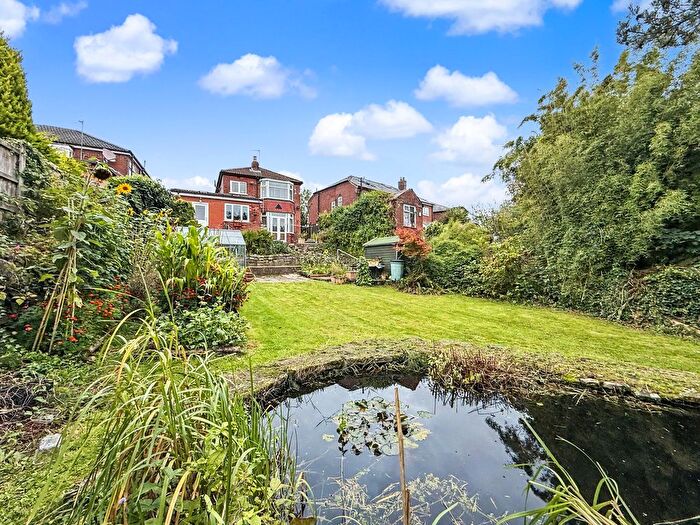 3 Bedroom Detached House For Sale In Agecroft Road West, Prestwich, M25