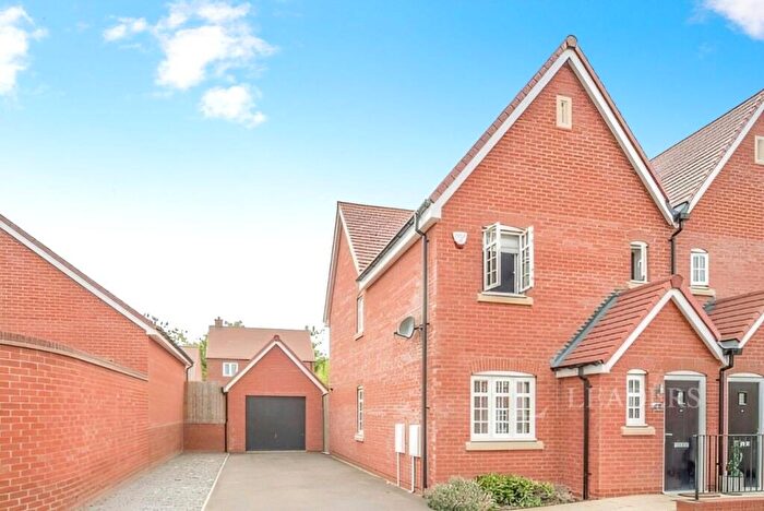 3 Bedroom Semi-Detached House For Sale In Fylingdales Avenue, Shortstown, Bedford, MK42