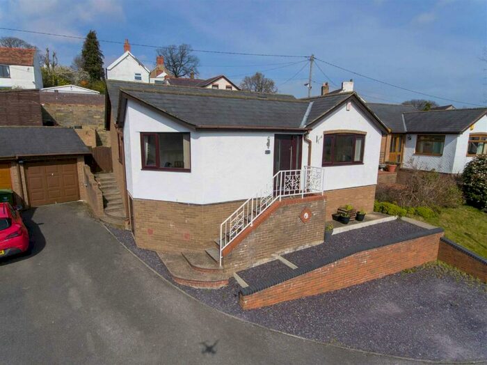 3 Bedroom Detached Bungalow For Sale In Cae Bryn, Garth, LL20