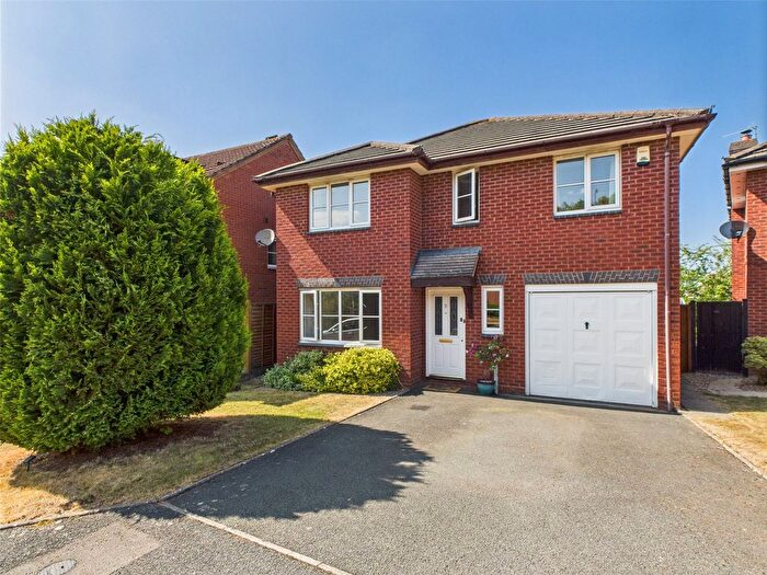 4 Bedroom Detached House For Sale In Fotheringhay, Worcester, Worcestershire, WR4