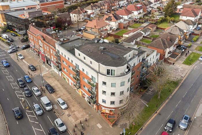 1 Bedroom Flat For Sale In Kenton Road, Harrow, HA3