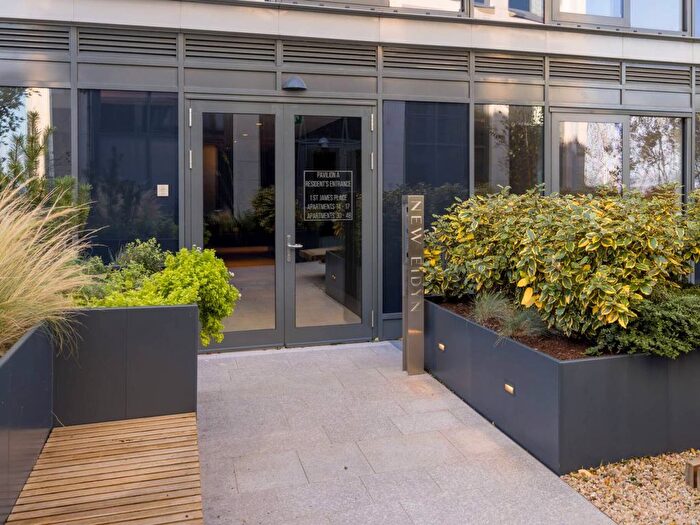 3 Bedroom Flat To Rent In New Eidyn, Elder Street, City Centre, EH1