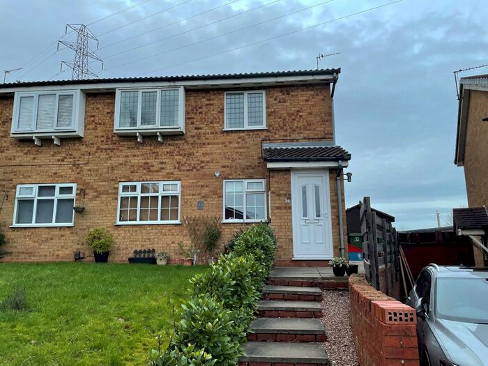 2 Bedroom Flat To Rent In Brierley Hill, West Midlands, DY5