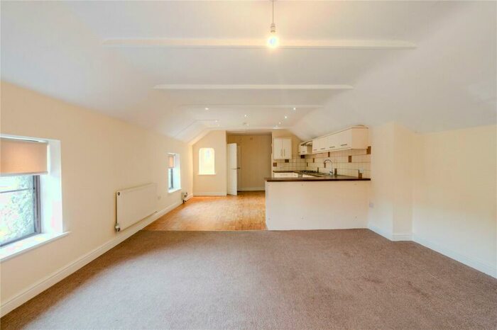 2 Bedroom Apartment To Rent In Caistor Road, Laceby, Grimsby, Lincolnshire, DN37