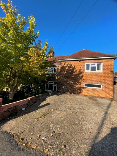 4 Bedroom End Of Terrace House To Rent In Washbrook Road, Portsmouth, Hampshire, PO6