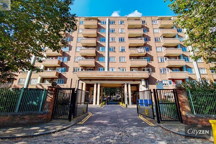 3 Bedroom Flat For Sale In Ansell House, Mile End Road, E1