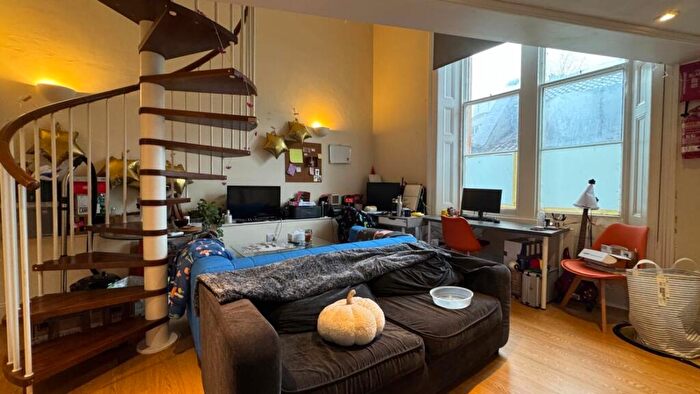 Studio To Rent In Queens Road, Clifton, Bristol, BS8