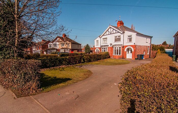 3 Bedroom Semi-Detached House To Rent In Sprotbrough Road, Sprotbrough, Doncaster, DN5