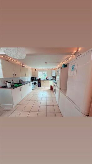 9 Bedroom Property To Rent In Parsons Place, Oxford, OX4