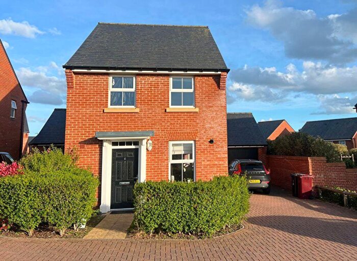 3 Bedroom Detached House For Sale In Salvadori Gardens, Chichester, Detached, Bedrooms, PO18