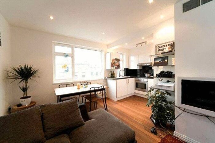 2 Bedroom Flat To Rent In Vanbern House, Prince Of Wales Road, Kentish Town, NW5