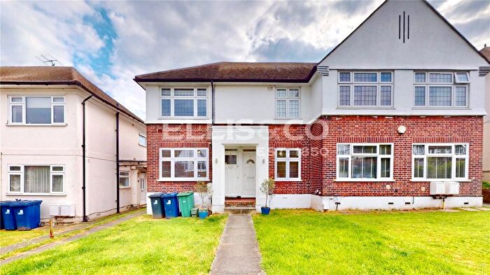2 Bedroom Maisonette To Rent In Goring Way, Greenford, UB6