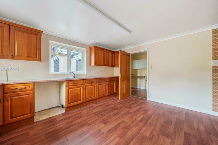 3 Bedroom Detached House For Sale In New Radnor, Powys, LD8