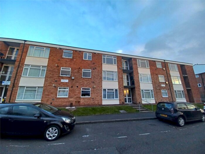 2 Bedroom Apartment To Rent In Richmond Court, Birmingham Road, Sutton Coldfield, B72