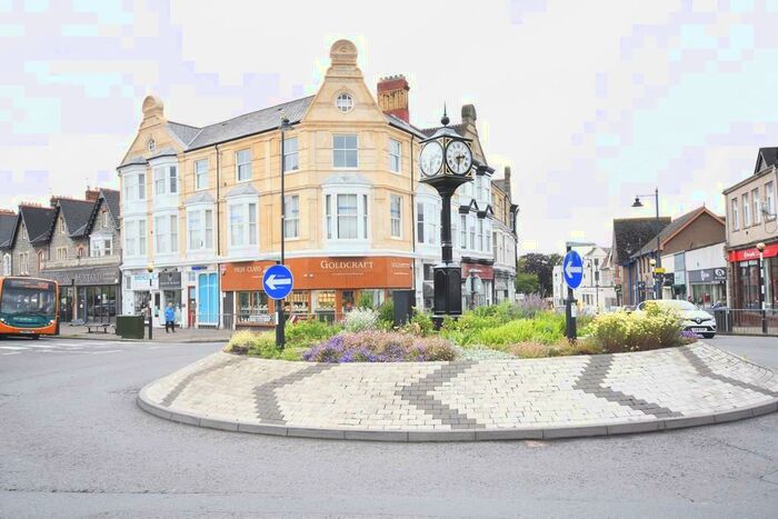 4 Bedroom Apartment To Rent In A Andrews Buildings, CF64