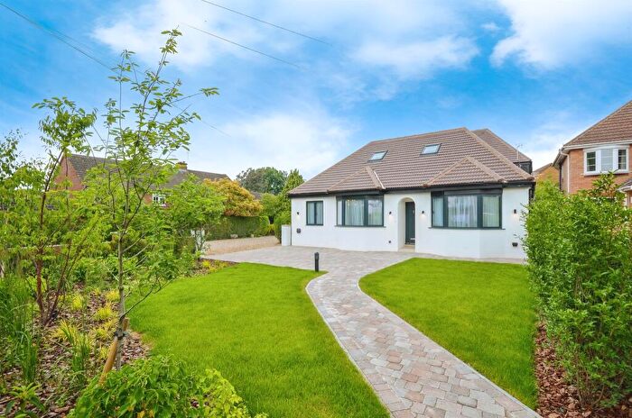 4 Bedroom Detached House For Sale In Mount Pleasant Lane, Bricket Wood, St. Albans, AL2