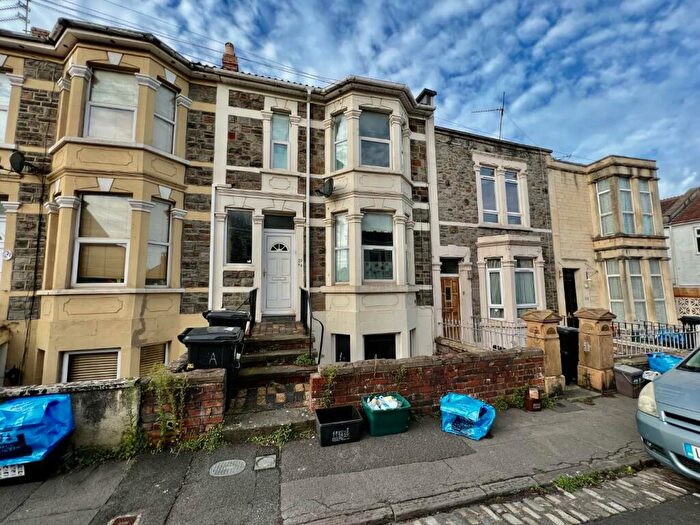 1 Bedroom Flat To Rent In Gilbert Road, Redfield, Bristol, BS5