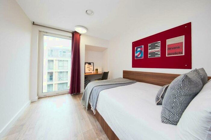 Studio To Rent In Derwent Point, Goswell Road, EC1V