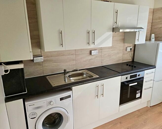 1 Bedroom Flat To Rent In Tollington Park, Finsbury Park, N4