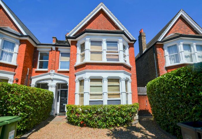 2 Bedroom Apartment To Rent In Bargery Road, London, SE6