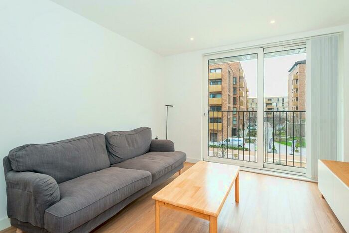 1 Bedroom Flat To Rent In Marine Wharf, Whiting Way, London, SE16