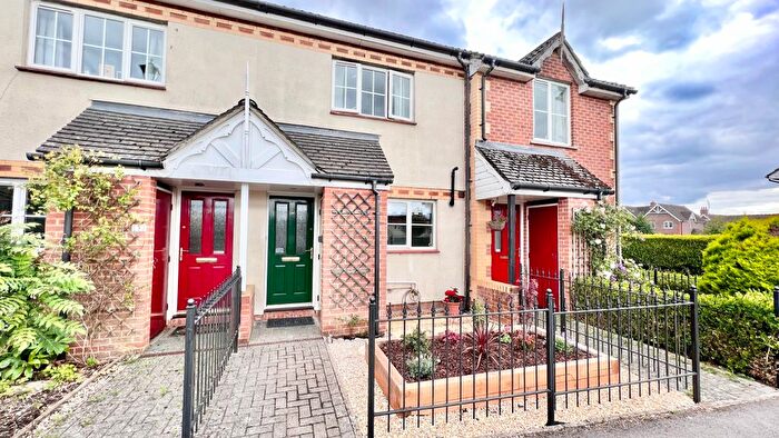 2 Bedroom Terraced House To Rent In Rake Road, Liss, Hampshire, GU33