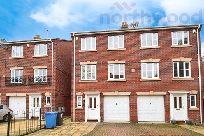 4 Bedroom Town House To Rent In Lime Kiln Mews, Norwich, NR3