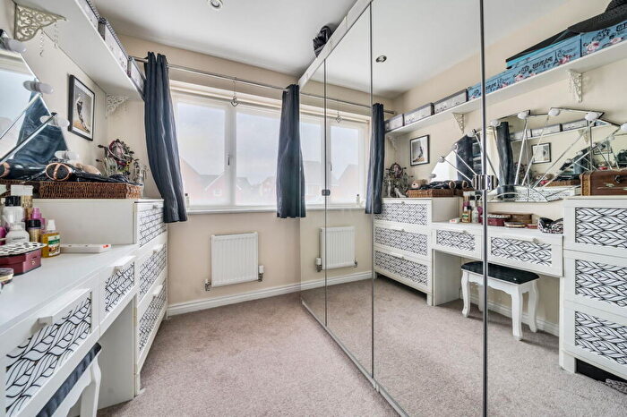 4 Bedroom Detached House For Sale In Lords Way, Andover, SP11