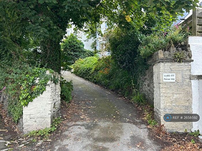 1 Bedroom Flat To Rent In Port View House, Holyhead, LL65