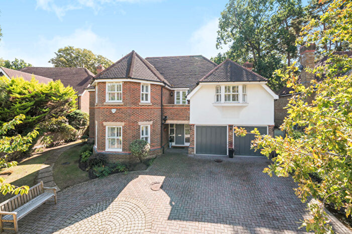5 Bedroom Detached House For Sale In Sandringham Park, Cobham, KT11