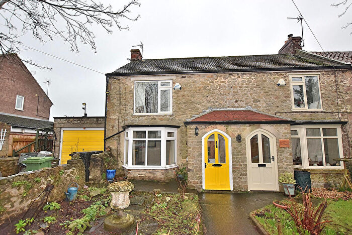 2 Bedroom Cottage To Rent In Richmond Road, Brompton On Swale, DL10