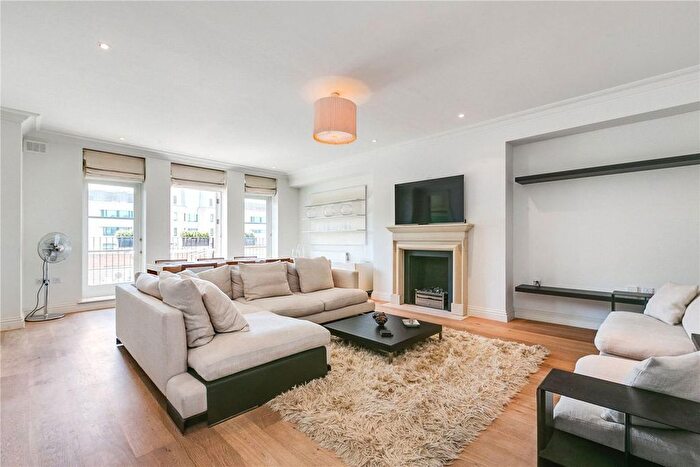 2 Bedroom Flat To Rent In Lexham Gardens, Kensington, W8