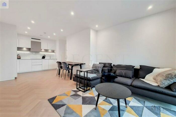 2 Bedroom Apartment To Rent In Copper House, Caledonian Road, N7
