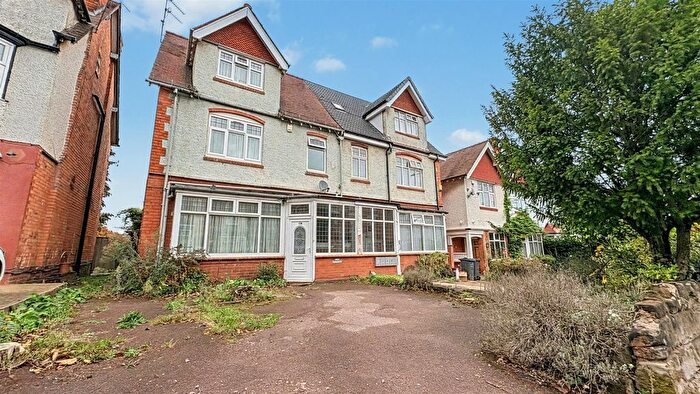 5 Bedroom Property For Sale In College Road, Moseley, B13