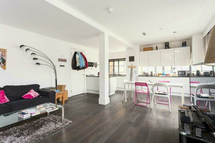 4 Bedroom Apartment To Rent In The Storehouse, Hackney Road, London, E2