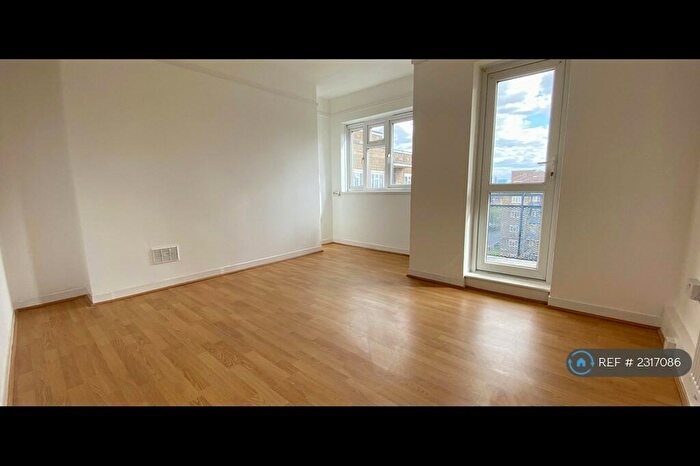 2 Bedroom Flat To Rent In Loddiges Road, London, E9