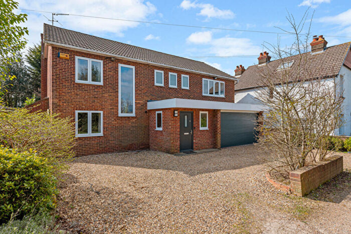 5 Bedroom Detached House For Sale In Alexandra Avenue, Warlingham, CR6