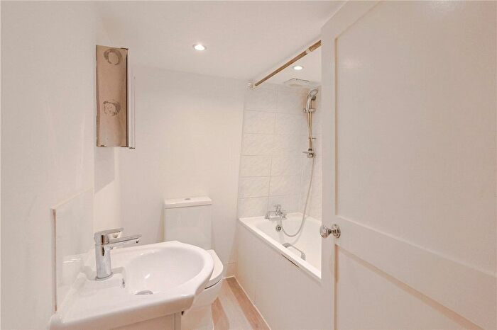 1 Bedroom Flat To Rent In Pollen Street, London, W1S