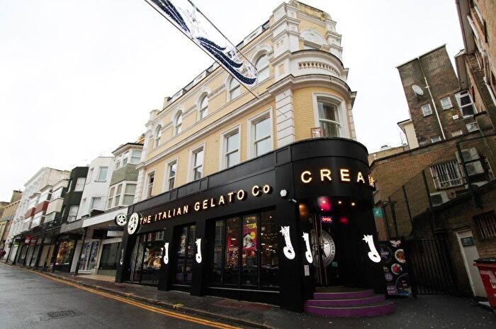 1 Bedroom Flat To Rent In Adelaide Lane, Bournemouth, Dorset, BH1