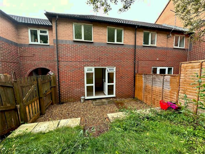 2 Bedroom Terraced House To Rent In Farm Hill, Exeter, EX4